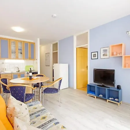 Apartament In Your Pocket For 4 Person Split